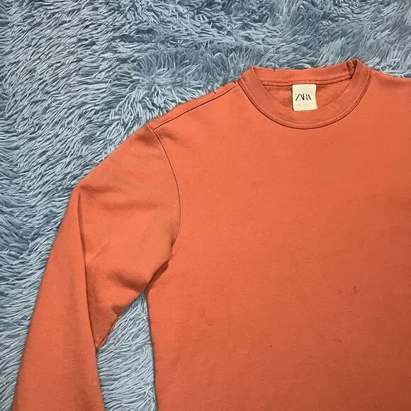 Zara Crewneck Sweatshirt Size Medium Mens Classic Salmon Casual Preppy - Picture 3 of 11